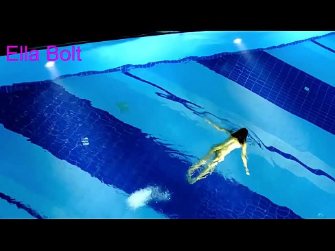 ❤️ Abdi teu tiasa ngeureunkeun nonton, pirang ngora bray ngojay buligir di ELLA bolt Resort kolam renang vk porno di urang ☑